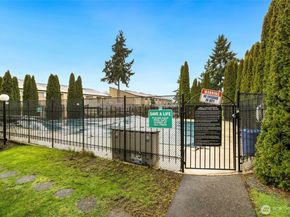 31003 14th Avenue S A5, Federal Way WA 98003