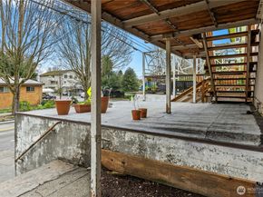 1537 15th Avenue SE, Seattle WA 98144