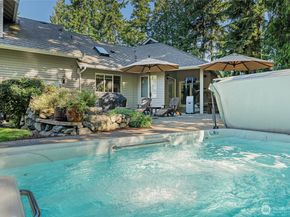 15618 163rd Avenue NE, Woodinville WA 98072