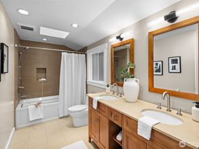 20341 170th Avenue NE, Woodinville WA 98072