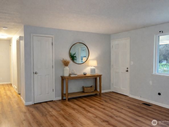 20209 106th Avenue SE, Kent WA 98031