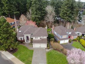 24504 SE 42nd PL, Sammamish WA 98029