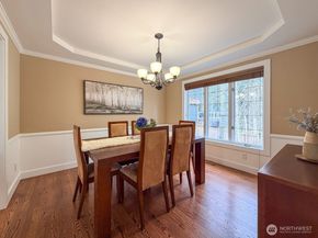 24504 SE 42nd PL, Sammamish WA 98029