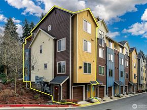 1496 159th Place NE 2.1, Bellevue WA 98008