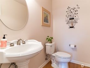 36010 11th Ave SW, Federal Way WA 98023