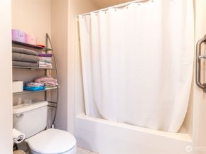 36010 11th Ave SW, Federal Way WA 98023