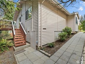 24619 12th Avenue S, Des Moines WA 98198