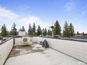 8042 B 35th Avenue NE, Seattle WA 98115