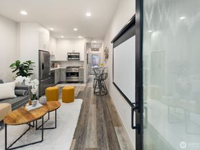8042 B 35th Avenue NE, Seattle WA 98115