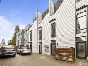 8042 B 35th Avenue NE, Seattle WA 98115
