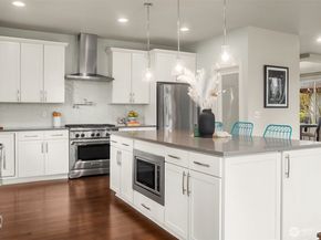 13212 42nd Avenue NE, Seattle WA 98125