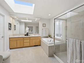 11922 82nd Place NE, Kirkland WA 98034