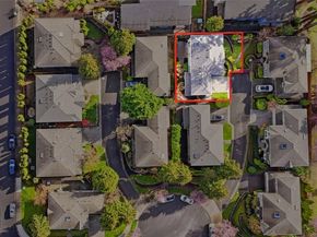 11922 82nd Place NE, Kirkland WA 98034