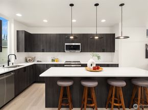 13548 39th Avenue NE, Seattle WA 98125