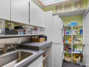 311 S 2nd Street 101, Kirkland WA 98033