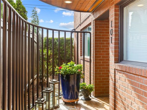 311 S 2nd Street 101, Kirkland WA 98033