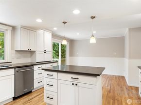 16915 NE 98th Court, Redmond WA 98052