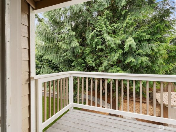 16915 NE 98th Court, Redmond WA 98052