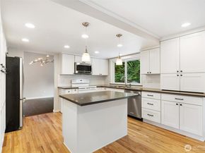 16915 NE 98th Court, Redmond WA 98052