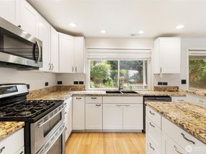 16915 NE 98th Court, Redmond WA 98052