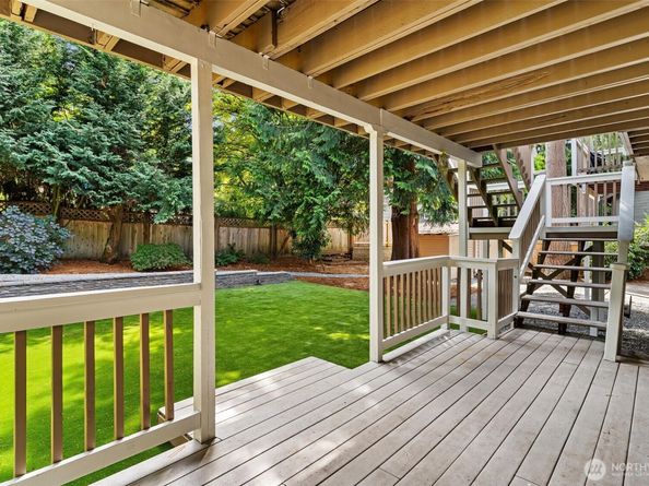 16915 NE 98th Court, Redmond WA 98052