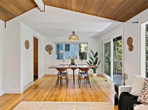 15916 SE 42nd Place, Bellevue WA 98006