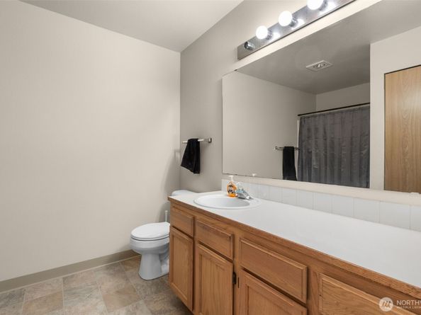 1001 W Casino Road F105, Everett WA 98204