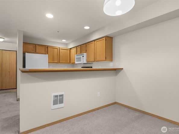 1001 W Casino Road F105, Everett WA 98204