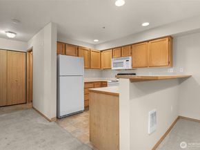 1001 W Casino Road F105, Everett WA 98204