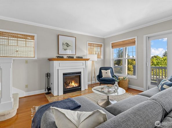 1612 37th Avenue, Seattle WA 98122