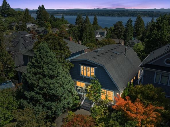 1612 37th Avenue, Seattle WA 98122
