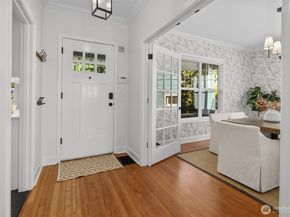 1612 37th Avenue, Seattle WA 98122