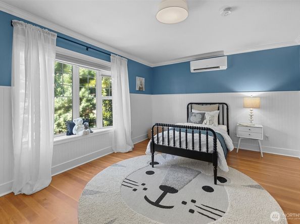 1612 37th Avenue, Seattle WA 98122