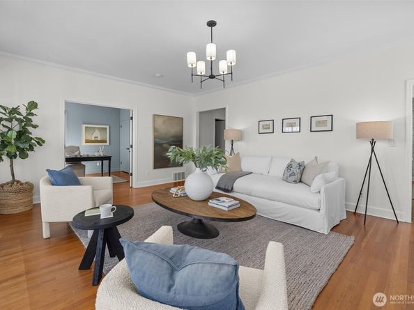 1612 37th Avenue, Seattle WA 98122