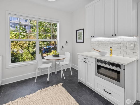 1612 37th Avenue, Seattle WA 98122