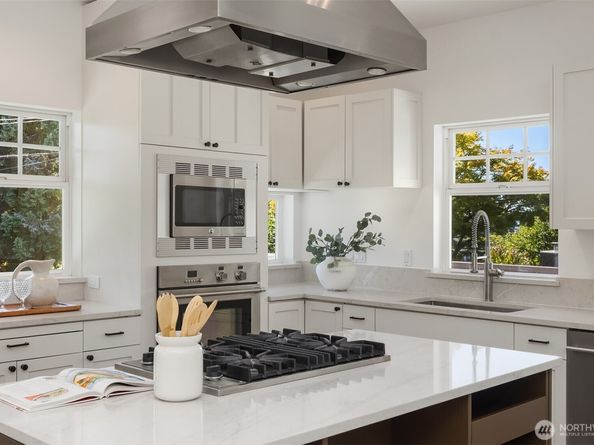 8604 NE 124th Street, Kirkland WA 98034