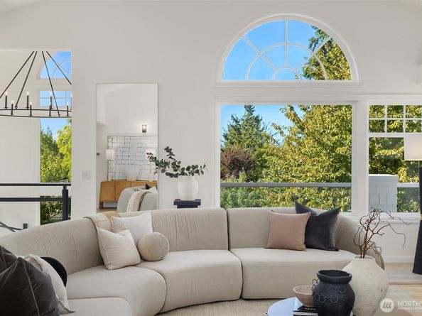 8604 NE 124th Street, Kirkland WA 98034