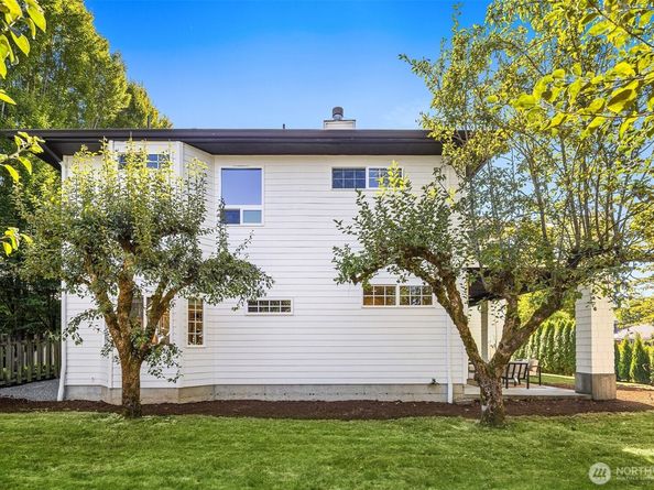 8604 NE 124th Street, Kirkland WA 98034