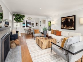 2563 W Viewmont Way W, Seattle WA 98199