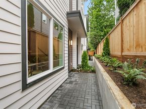 1746 B NW 62nd Street, Seattle WA 98107