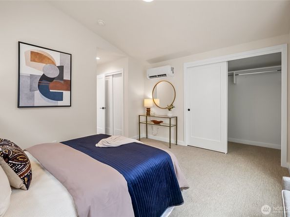 1746 B NW 62nd Street, Seattle WA 98107