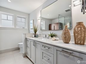 506 Lakeside Avenue S W1, Seattle WA 98144