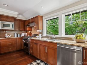 506 Lakeside Avenue S W1, Seattle WA 98144