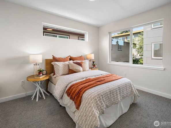 1748 B NW 62nd Street, Seattle WA 98107