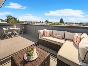 1748 B NW 62nd Street, Seattle WA 98107