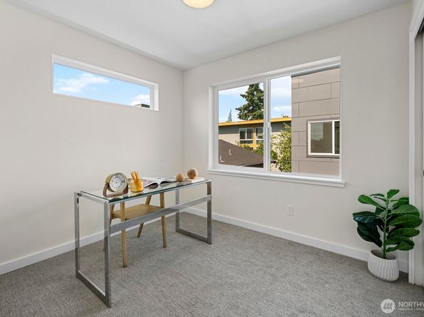 1748 B NW 62nd Street, Seattle WA 98107