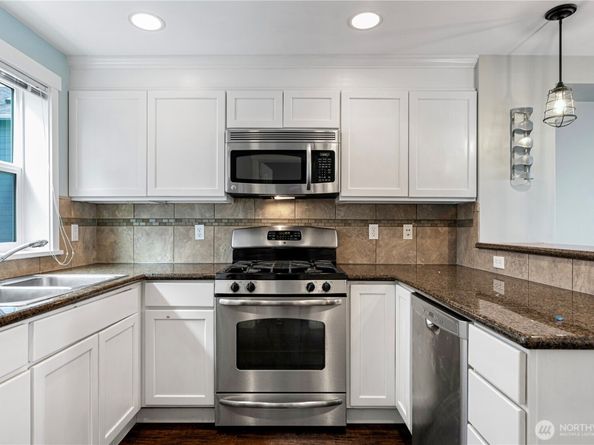 1408 NW 64th St B, Seattle WA 98107