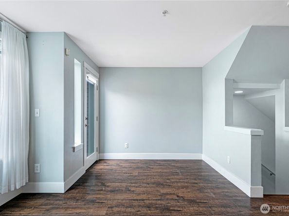 1408 NW 64th St B, Seattle WA 98107
