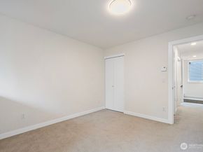 8553 Midvale Avenue N C, Seattle WA 98103