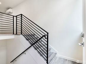 8553 Midvale Avenue N C, Seattle WA 98103